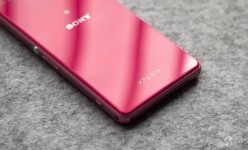 9 Smartphone Terbaik dengan Warna PINK!