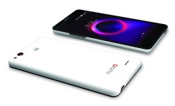 Smartphone Dual SIM Terbaik di Bulan Oktober 2015: Layar 4K, Kamera 23 MP, dan Force Touch