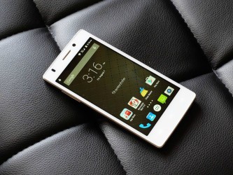 starmobile-up-max_1-e1448278002401