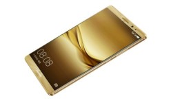 Huawei Mate 8: Di-charge 30 Menit, Bisa Dipakai Seharian