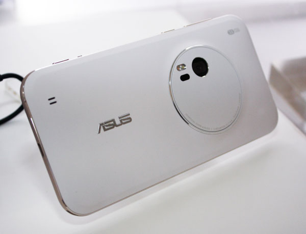 asus_zenfone_zoom_1