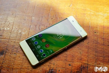 sony xperia xa