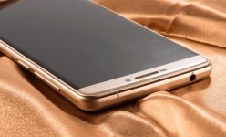 Smartphone Dengan RAM 4 GB & Kamera 13 MP Ini Hanya Rp 2 Jutaan